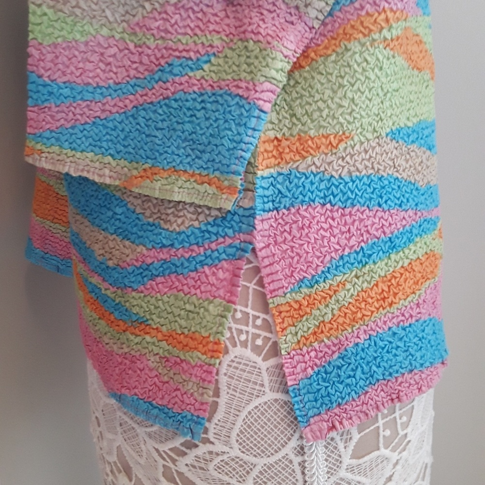 Summer Colors Blouse - Picture 4 of 8